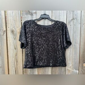 ✨ H&M Black Sequin Short Sleeve Top – XS